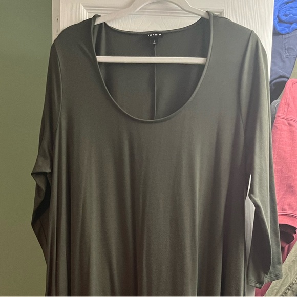 Torrid Swing Dress with Handkerchief Hem Size 2X - Picture 3 of 3